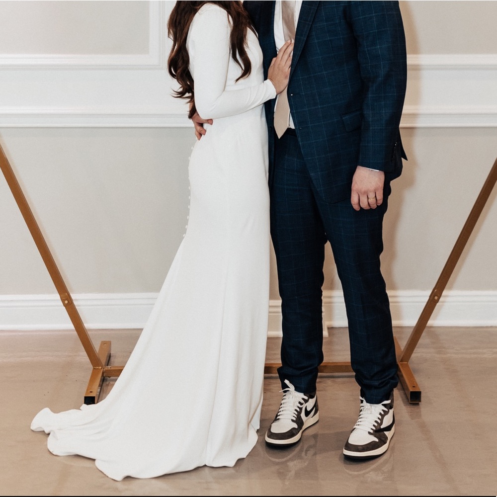 Wedding dress